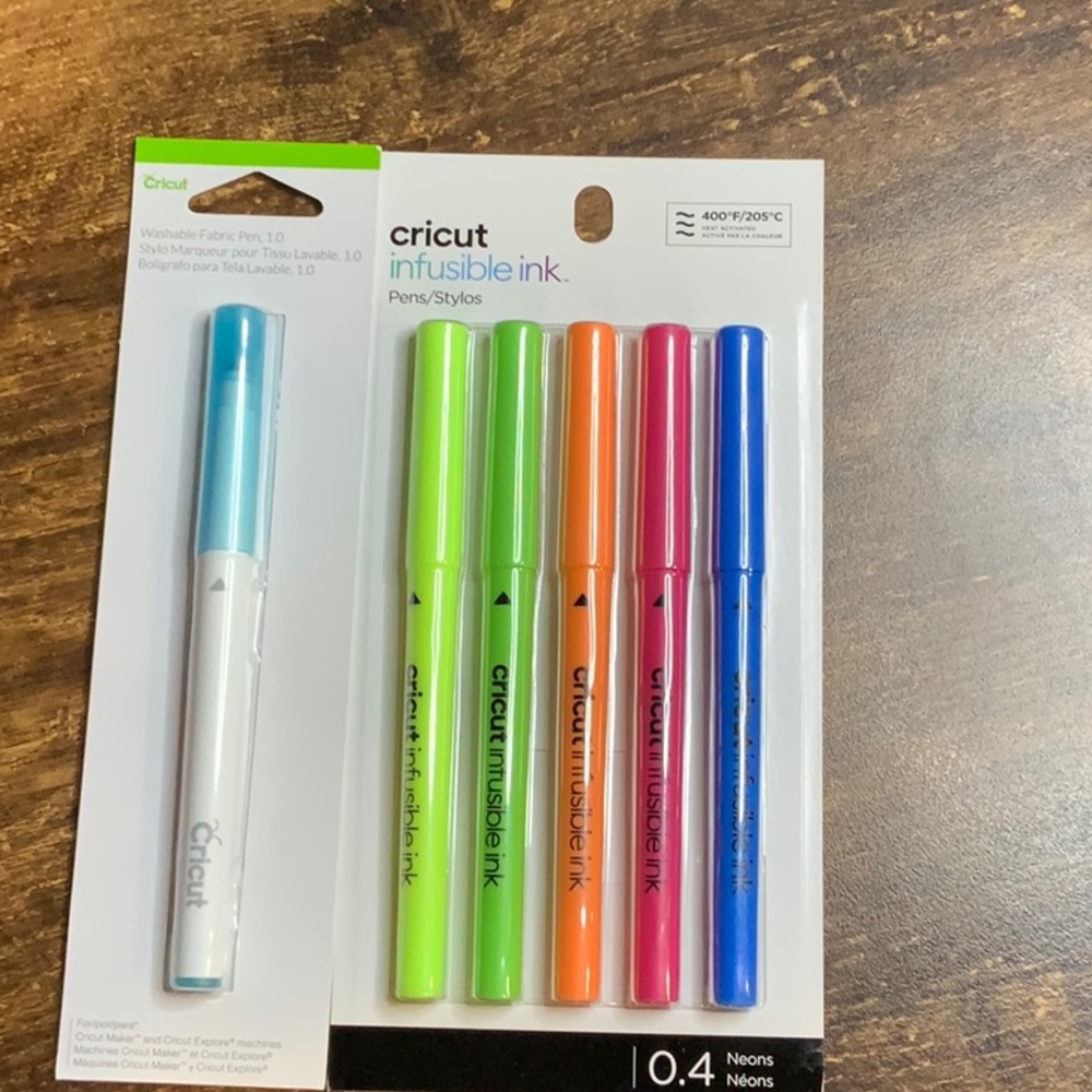 CRICUT Infusible Ink Neons 5 Markers plus Washable Fabric Pen